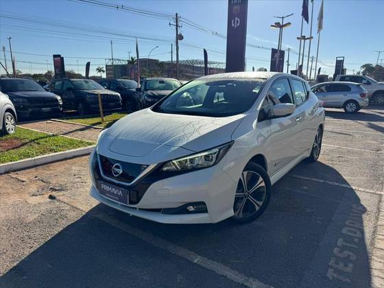 NISSAN LEAF B12P 40 ELÉTRICO NISSAN LEAF B12P 40 ELÉTRICO